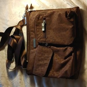 Baggallini. RFID travel bag.